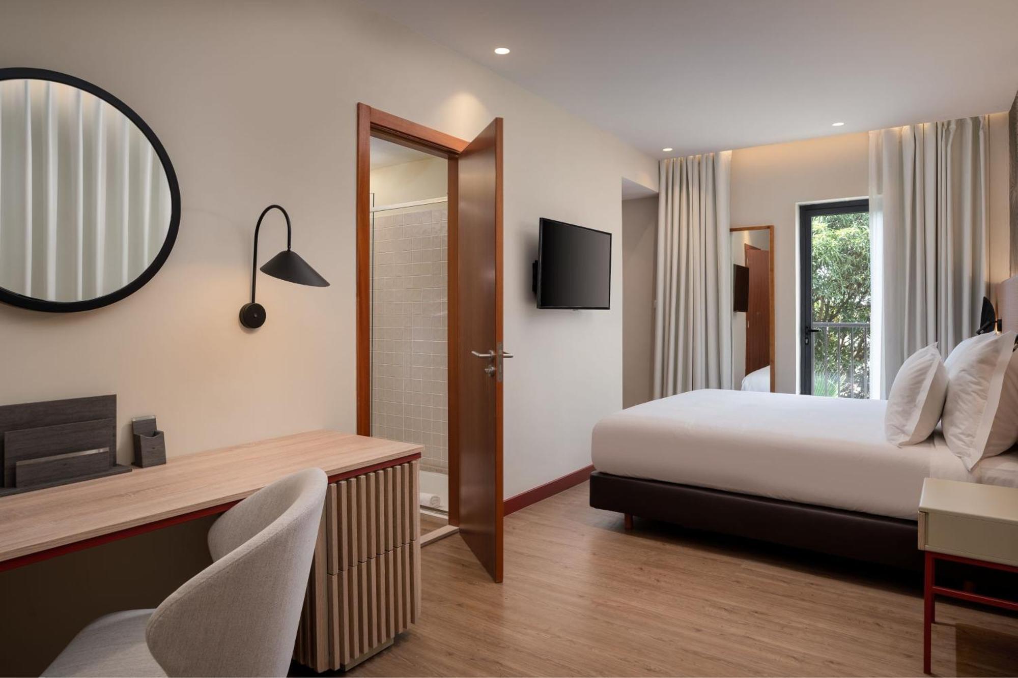 Protea Hotel By Marriott Luanda Exterior photo